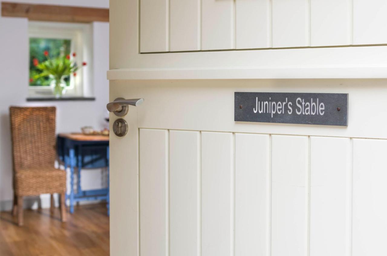 Red River Stables - Peaceful, Beautiful Grounds, Swimming Pool, Central Location For West Cornwall Кембърн Екстериор снимка