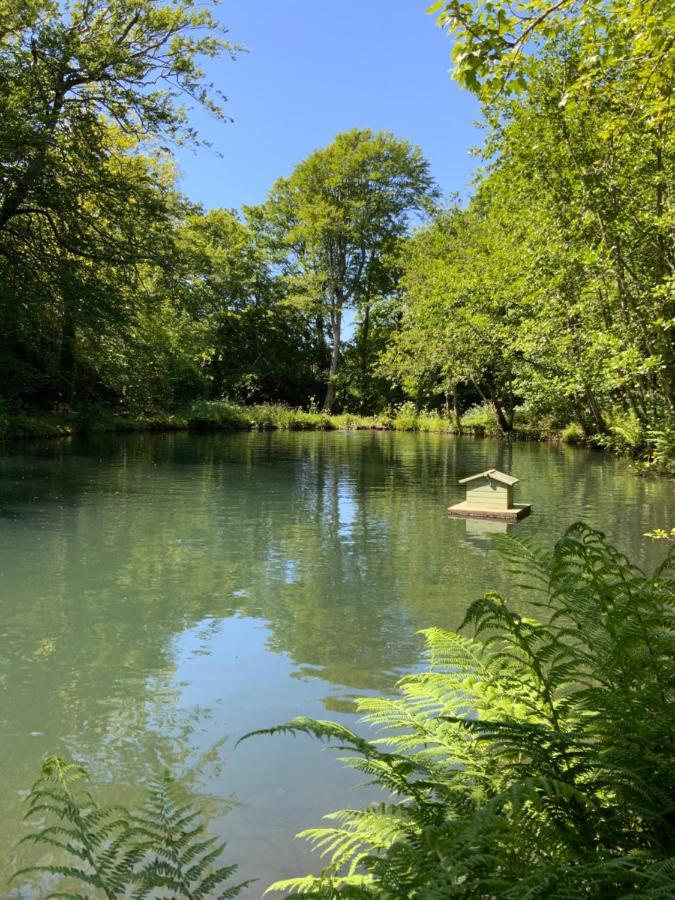 Red River Stables - Peaceful, Beautiful Grounds, Swimming Pool, Central Location For West Cornwall Кембърн Екстериор снимка